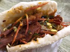 夹张飞牛肉-小陈方酥锅盔(古城总店)