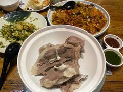 -蒙亨·手把肉·蒙古包文化主题餐厅(天恒广场店)