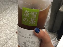 -奈雪的茶(湖滨银泰in77C区PRO店)