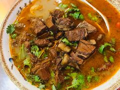 -金杨拉面王小吃面馆·牛三宝面·红烧牛肉粉