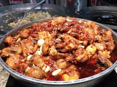 -野山舂·贵州现舂酸汤火锅(鸿通城店)