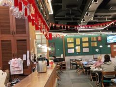 大堂-胡须佬鸡煲四季火锅店(石厦西村直营店)