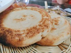 -雪湖煜辰鱼头老店(雪野湖店)