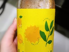 噗呲柠檬气泡茶-奈雪的茶(湖滨银泰in77C区PRO店)