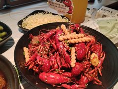 -巴厘龙虾·榜首油焖大虾(音乐学院·沿江酒馆店)