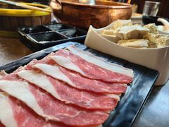 -三人行骨头王火锅(长寿店)