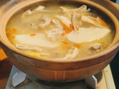 天山羊肉炉-三太子地摊烧烤·小龙虾(北蔡店)