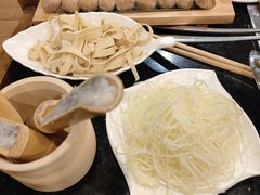 -百年川椒重庆老火锅(光谷店)