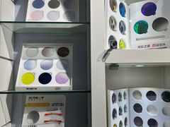-提一眼镜·蔡司·依视路(小寨店)