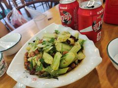 -亿牌牌东北烧烤(怀特店)