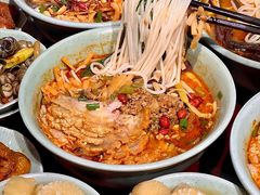 -粉家柳州螺蛳粉(杨宅路店)