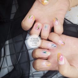 -米小兔美甲美睫