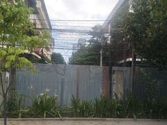 -吐斯廉屠杀博物馆