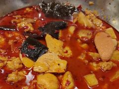 -晓彭肥肠鸡·泡椒鸡火锅(水木天地店)