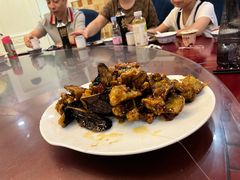 焦糖茄子牛肉粒-桃子餐厅·天津菜(红星路直营店)