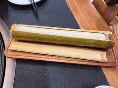 竹筒饭-阿山卓·野生菌火锅·纳西火塘烤肉