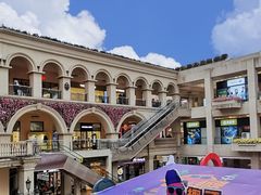 -王府井奥莱临潼小镇(临潼店)