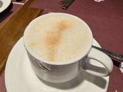 -阿维斯咖啡(镜湖店)