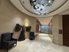 -天津京基皇冠假日酒店