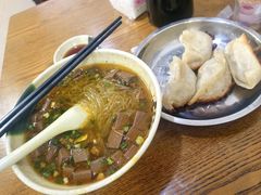 -黄阿姨锅贴大王(万航渡路店)