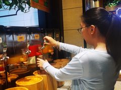 -川骄海鲜自助(王府井奥莱UP TOWN店原世界之花店)