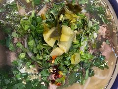 -云阿蛮云南生烫牛肉米线(奉贤路店)