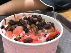草莓雪奶-梁子刨冰王(鞍山西道店)