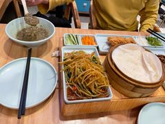 -宏状元现熬粥·京味菜(三里河店)