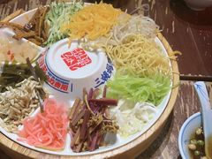 -怪噜范·老贵阳街头名小吃(鸿通城店)