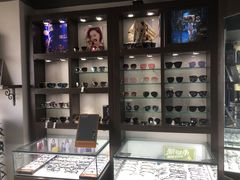 -视野联行眼镜蔡司·依视路官方授权店(顺城店)