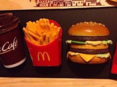 -麦当劳(中山公园龙之梦店)