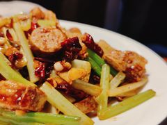 -莲餐厅·湖北菜·潜江小龙虾店(愚园路店)