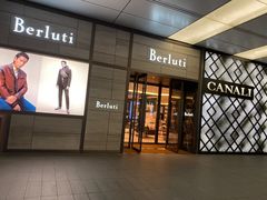 -国贸写字楼-1座地下停车场