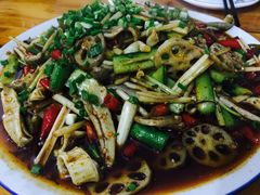 -廖哥泡椒兔(峨眉店)