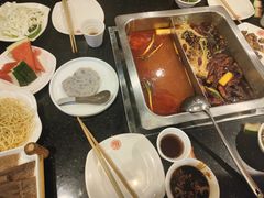 -百年川椒重庆老火锅(光谷店)