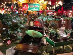 -老滇山寨•云南特色菜•地方菜•民族风情歌舞表演(金碧店)