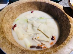 -云荷里·蒸汽石锅鱼·云南菜(中发百旺店)