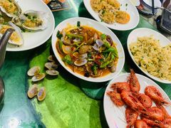 -四川小胡子海鲜(丁村万人海鲜广场店)