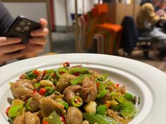 -渝信川菜 · 川味家常菜(财富购物中心店)