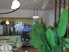 -必胜客(WOW中央公园店)