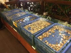 自助取餐区-渔家火锅·海鲜自助餐·演艺(亚龙湾天域酒店)