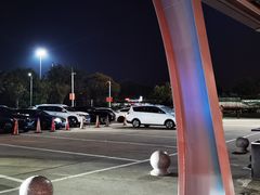 -平望服务区·停车场