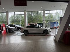 -上海永达奥诚奥迪4S店(申江路店)