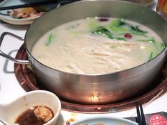 -洪氏嗨捞·猪肚鸡火锅(阳光天地店)