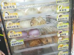 -全家便利店(江湾镇站店)