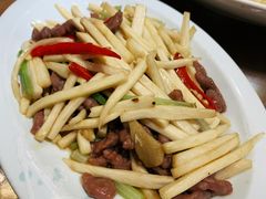 茭白炒牛肉丝-付掌柜在成都·热炒砂锅集(金禾店)