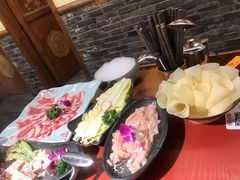坨坨午餐肉-谭鸭血老火锅(龙湖宝山天街店)