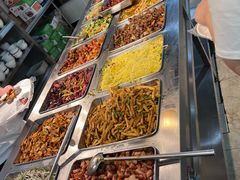 -食里香自助快餐(香槟小镇店)