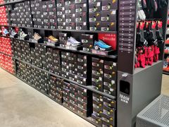 -NIKE上海青浦优选体验店