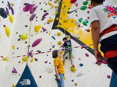 -问山MountQuest攀岩馆